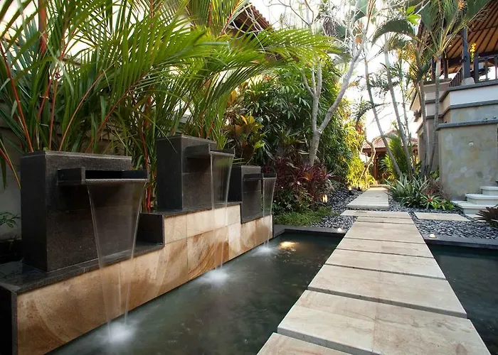 Sundara Oceanside Villa Tanah Lot 
